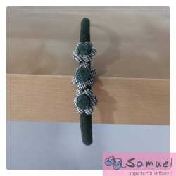 Diadema tres flores con cuadrito Mod 107