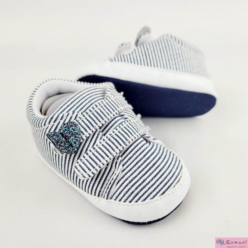 Botín Bebe Corazón 2 velcros C235