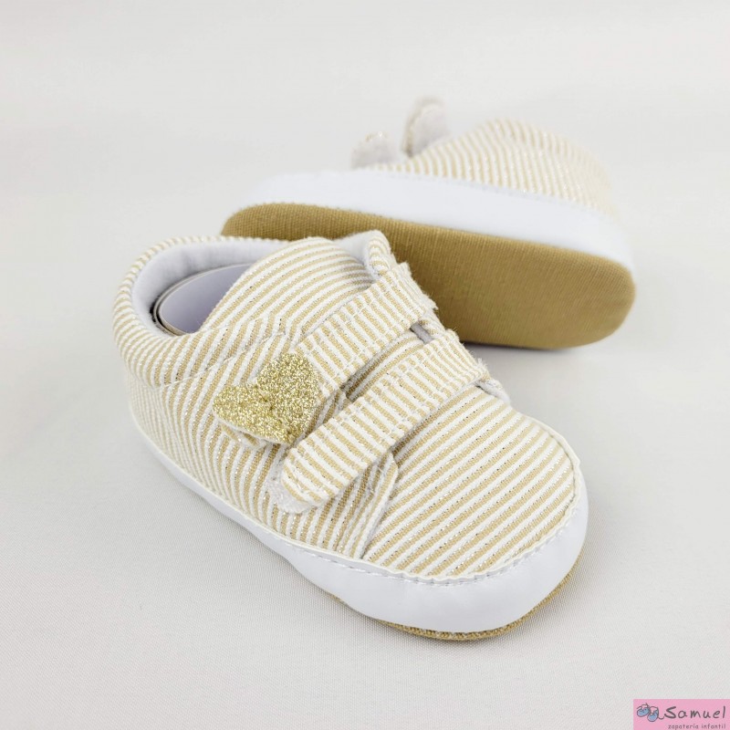 Botín Bebe Corazón 2 velcros C235